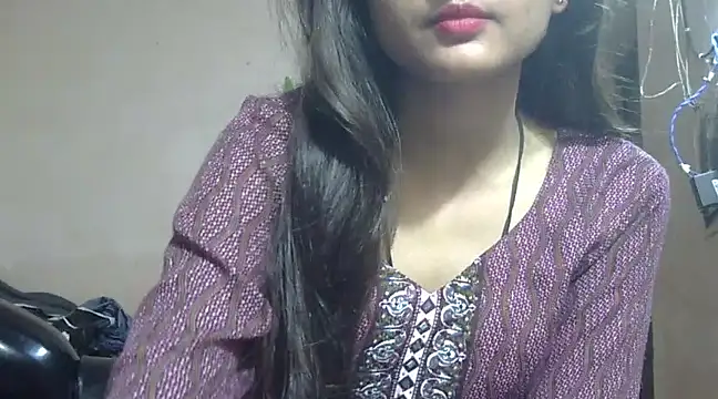 Snapshot of Aayesha chatting on January 22, 12:17 pm Aayesha online show from January 22, 12:17 pm