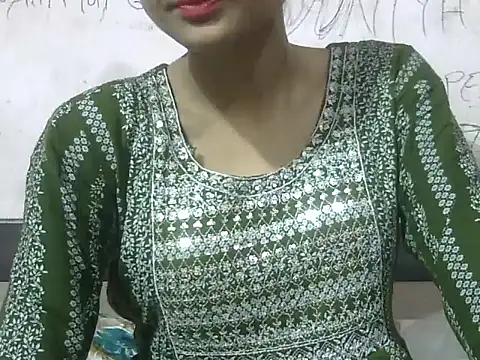 Snapshot of Aayesha chatting on December 2, 4:18 am Aayesha online show from December 2, 4:18 am