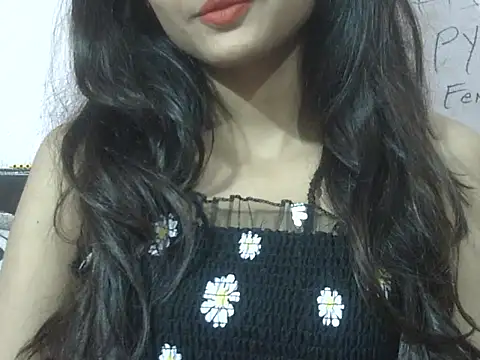 Snapshot of Aayesha chatting on December 14, 6:30 am Aayesha online show from December 14, 6:30 am