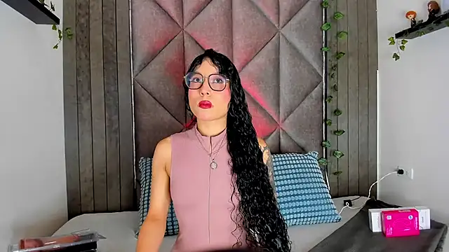 BriaConner  online show from March 30, 1:28 am