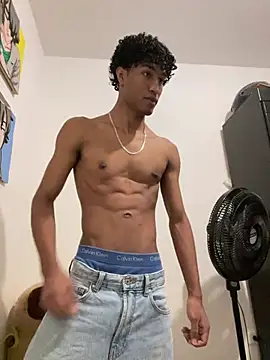 Snapshot of Masterikee chatting on January 6, 4:34 pm Masterikee online show from January 6, 4:34 pm