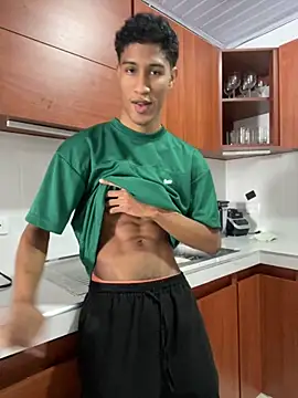 Snapshot of Masterikee chatting on September 17, 6:53 pm Masterikee online show from September 17, 6:53 pm