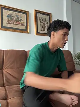 Snapshot of Masterikee chatting on November 29, 11:46 am Masterikee online show from November 29, 11:46 am