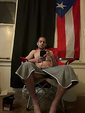 Snapshot of freakyPR chatting on July 11, 6:16 am freakyPR online show from July 11, 6:16 am