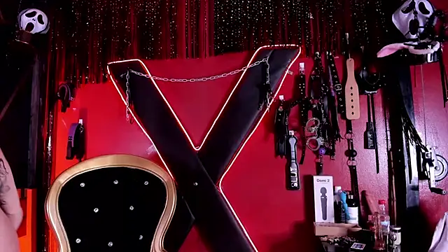 alexa n alex online show from December 18, 9:32 pm