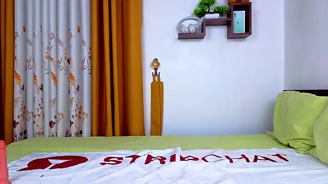 Snapshot of Sl_nishi chatting on October 15, 6:35 am Sl nishi online show from October 15, 6:35 am