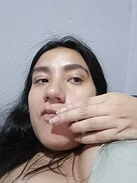 Snapshot of Hellen_Alex chatting on June 25, 2:32 pm Hellen Alex online show from June 25, 2:32 pm