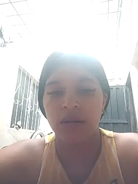 Snapshot of naughty-girl01 chatting on January 4, 2:04 pm naughty-girl01 online show from January 4, 2:04 pm