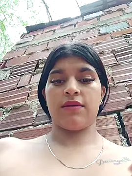 Snapshot of naughty-girl01 chatting on January 5, 2:19 pm naughty-girl01 online show from January 5, 2:19 pm