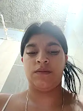 Snapshot of naughty-girl01 chatting on January 10, 10:39 am naughty-girl01 online show from January 10, 10:39 am