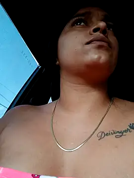 Snapshot of naughty-girl01 chatting on January 21, 1:54 pm naughty-girl01 online show from January 21, 1:54 pm