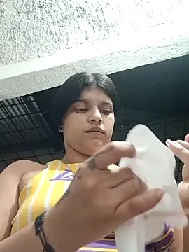 Snapshot of naughty-girl01 chatting on January 24, 10:32 am naughty-girl01 online show from January 24, 10:32 am