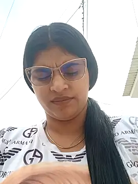 Snapshot of naughty-girl01 chatting on February 7, 1:32 pm naughty-girl01 online show from February 7, 1:32 pm