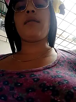 Snapshot of naughty-girl01 chatting on February 14, 1:29 pm naughty-girl01 online show from February 14, 1:29 pm