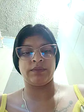 Snapshot of naughty-girl01 chatting on February 24, 10:15 am naughty-girl01 online show from February 24, 10:15 am