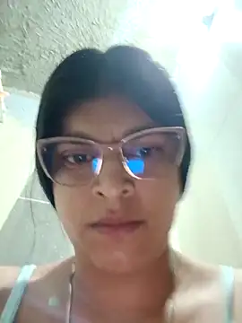 Snapshot of naughty-girl01 chatting on February 26, 10:36 am naughty-girl01 online show from February 26, 10:36 am