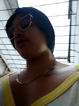 Snapshot of naughty-girl01 chatting on March 2, 11:18 am naughty-girl01 online show from March 2, 11:18 am