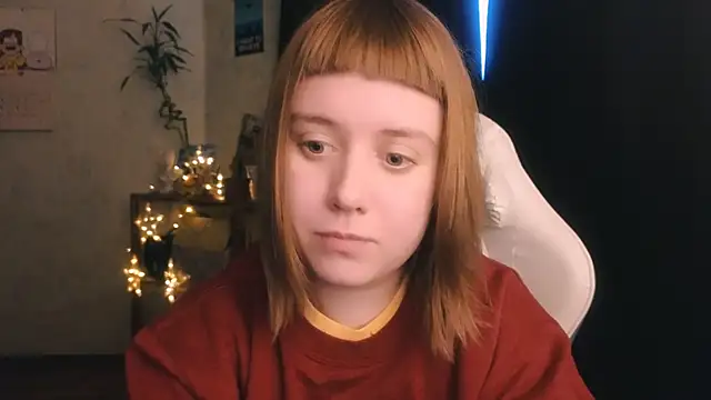 June shy0 online show from December 20, 8:28 am