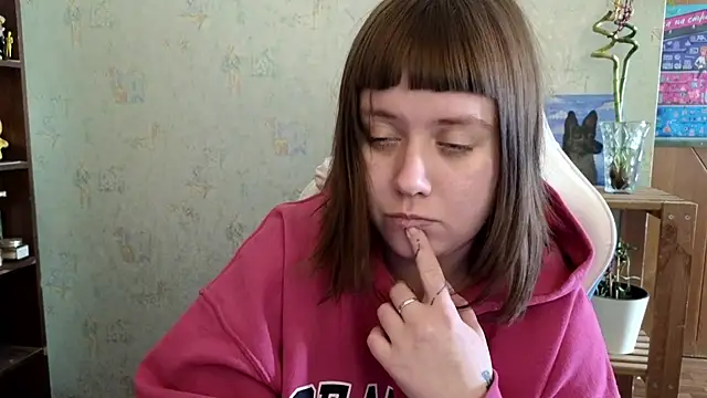 June shy0 online show from January 26, 11:06 am