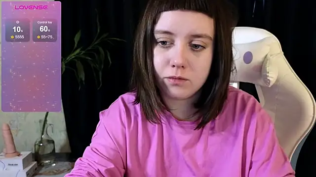 June shy0 online show from March 6, 6:52 am