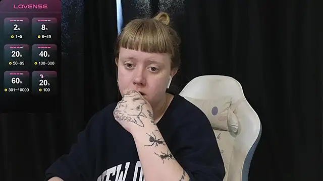 June shy0 online show from April 17, 7:44 am