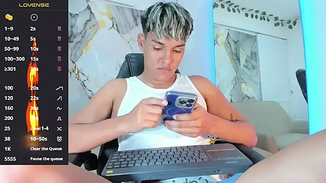 ryan carter08 online show from April 6, 2:09 am