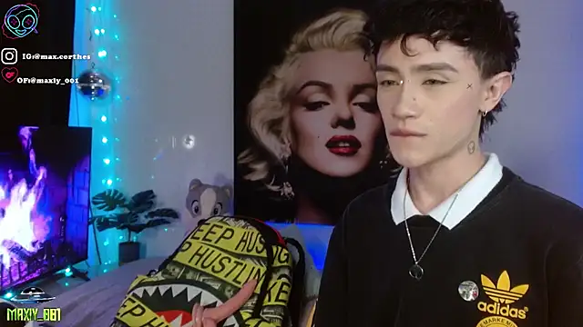 maxiy 001 online show from January 16, 3:43 am