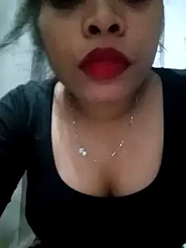 Snapshot of Queen_suman chatting on December 23, 2:17 pm Queen suman online show from December 23, 2:17 pm