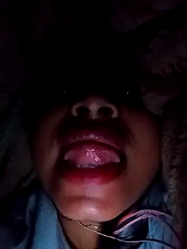 Snapshot of Queen_suman chatting on January 25, 12:38 am Queen suman online show from January 25, 12:38 am