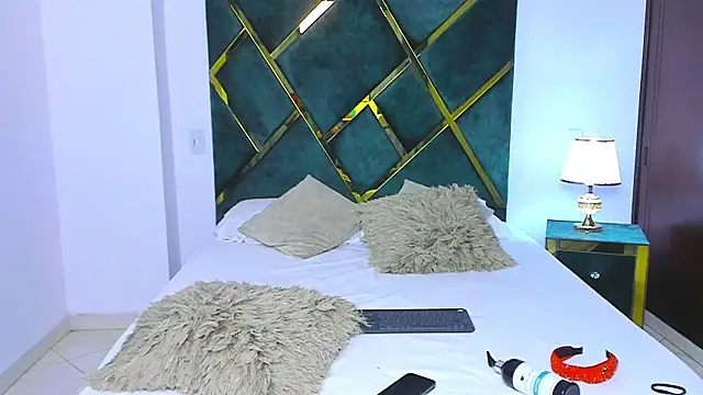 Criss Ariana online show from February 10, 5:52 pm