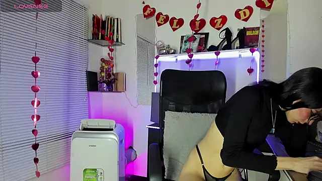 YUKIODAVIS online show from February 21, 3:45 am