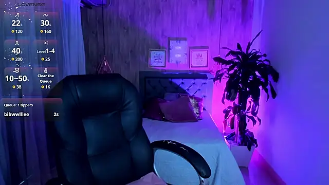 Snapshot of miichael_black chatting on January 22, 6:41 pm miichael black online show from January 22, 6:41 pm