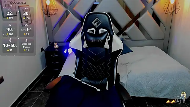 Snapshot of miichael_black chatting on January 26, 1:31 am miichael black online show from January 26, 1:31 am