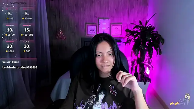 Snapshot of miichael_black chatting on January 26, 10:45 am miichael black online show from January 26, 10:45 am