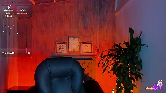 Snapshot of miichael_black chatting on February 7, 6:56 pm miichael black online show from February 7, 6:56 pm