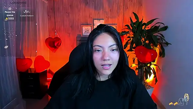 Snapshot of miichael_black chatting on February 15, 1:38 pm miichael black online show from February 15, 1:38 pm