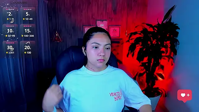 Snapshot of miichael_black chatting on February 26, 12:25 pm miichael black online show from February 26, 12:25 pm