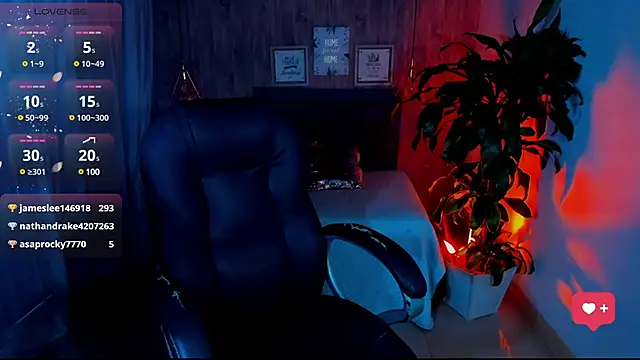 Snapshot of miichael_black chatting on March 8, 8:03 pm miichael black online show from March 8, 8:03 pm