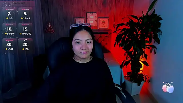 Snapshot of miichael_black chatting on March 15, 1:51 pm miichael black online show from March 15, 1:51 pm