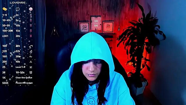 Snapshot of miichael_black chatting on March 22, 5:31 pm miichael black online show from March 22, 5:31 pm