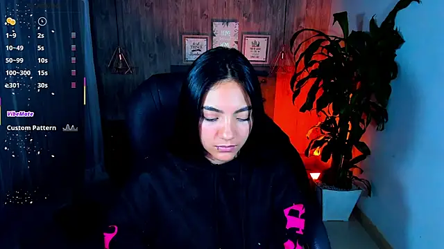 Snapshot of miichael_black chatting on October 16, 10:05 am miichael black online show from October 16, 10:05 am