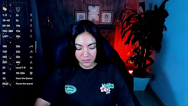 Snapshot of miichael_black chatting on October 18, 9:26 pm miichael black online show from October 18, 9:26 pm