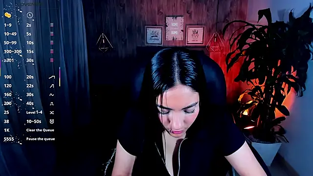 Snapshot of miichael_black chatting on November 1, 10:01 pm miichael black online show from November 1, 10:01 pm