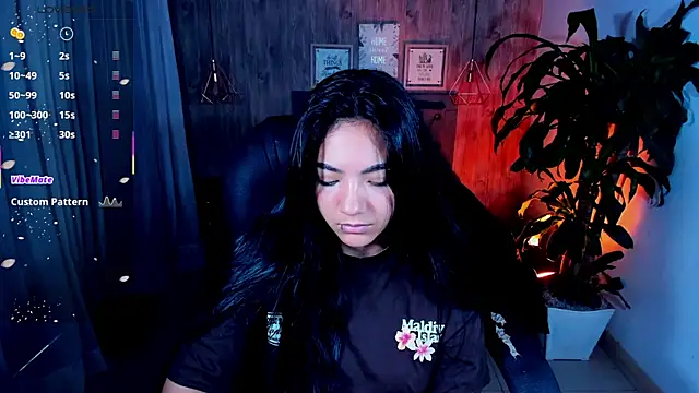 Snapshot of miichael_black chatting on November 6, 6:53 pm miichael black online show from November 6, 6:53 pm