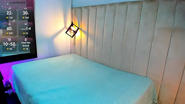 Snapshot of miichael_black chatting on November 28, 10:45 pm miichael black online show from November 28, 10:45 pm