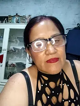 Edged Hot69 online show from January 6, 3:21 am