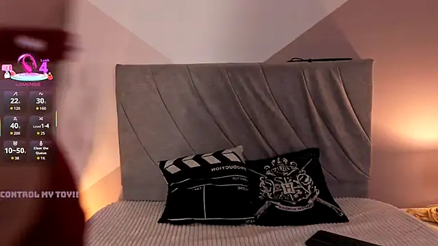 miaablack online show from October 24, 8:16 pm