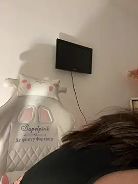 Snapshot of Hot_malak chatting on December 18, 9:18 pm Hot malak online show from December 18, 9:18 pm