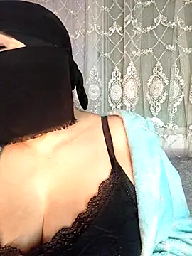 Cat Sharisa online show from January 15, 9:25 am