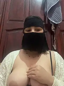 Snapshot of Miss-Soka chatting on December 19, 8:02 am Miss-Soka online show from December 19, 8:02 am